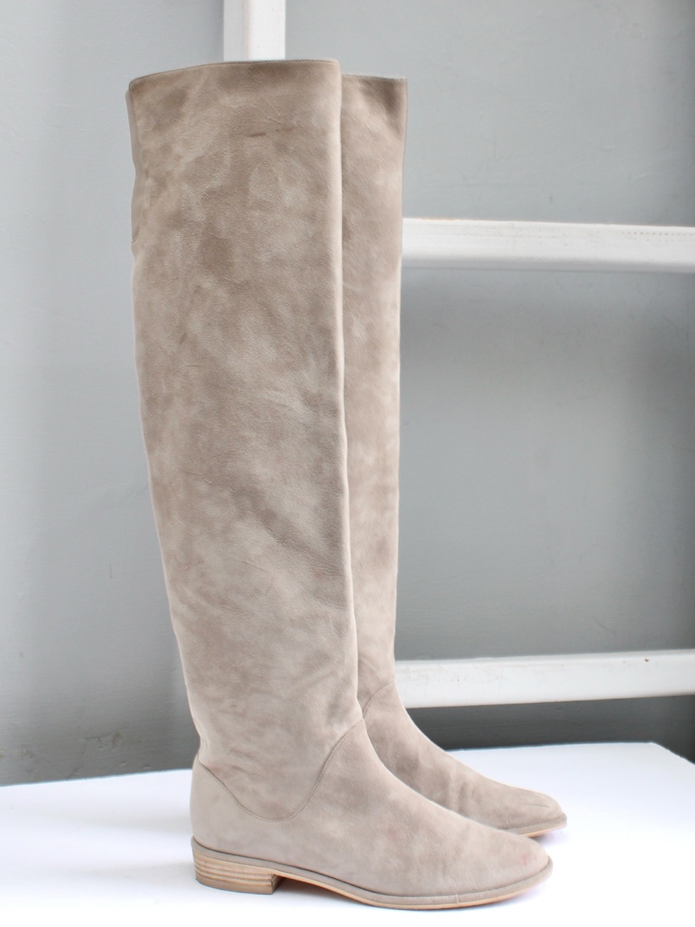 Stuart Weitzman Rockerchic Suede Over The Knee Boots Fossil Grey Suede Size 7.5